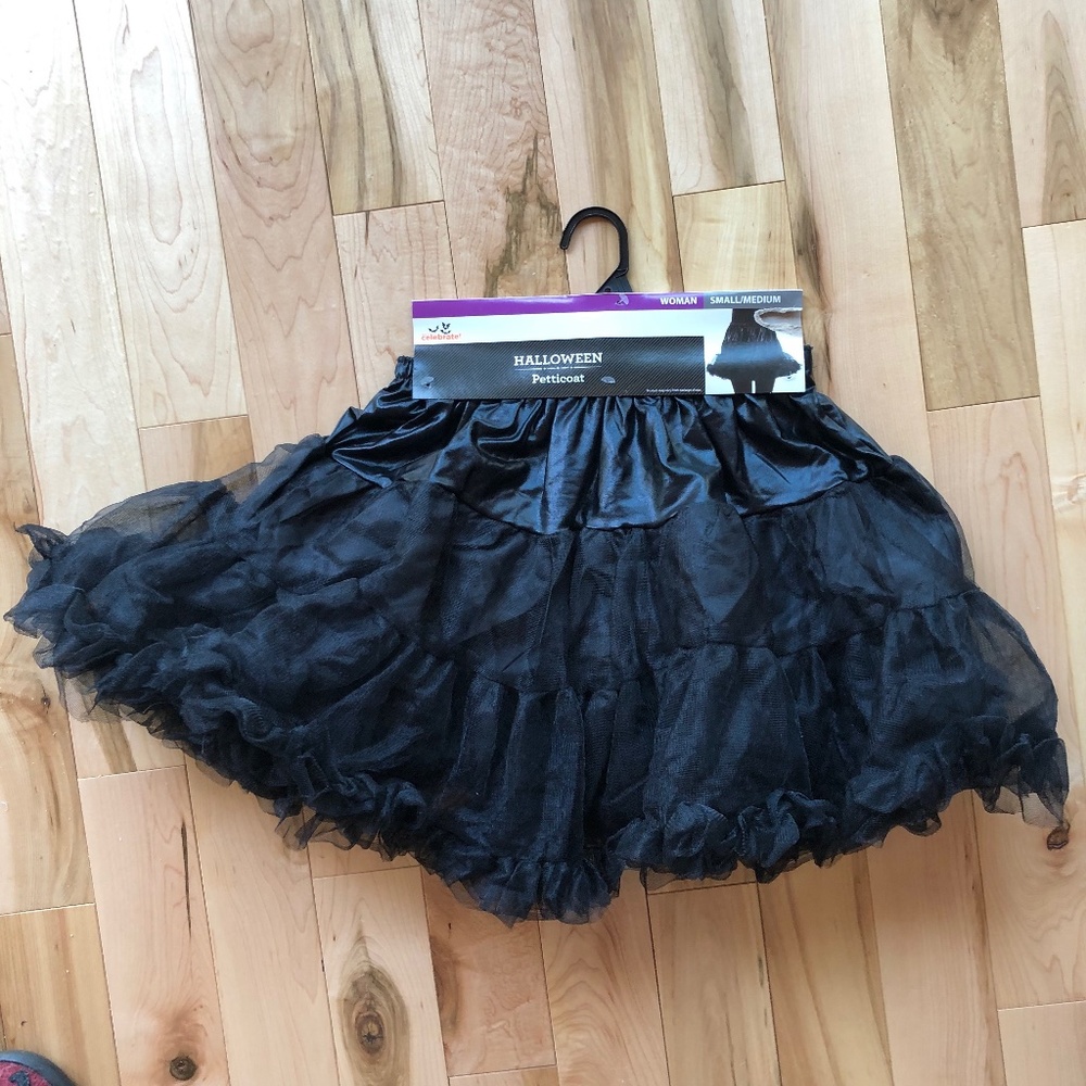 Black tutu NWT‎